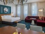 Petite Double Suite