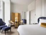 Double room with pool view