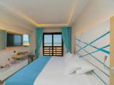 Gravity Double Suite Sea View