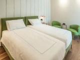2 Bedrooms Master Suite seaside