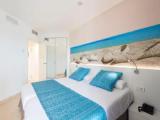 1 Bedroom Deluxe Hydro Apartment seafront