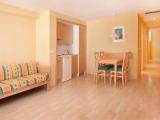 XL Basic Twin Apartment