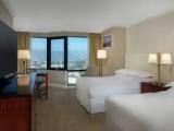 Executive Floor Quadruple room with Universal Studio view