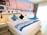 Deluxe Newly Renovate Double room with pool view