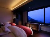 Deluxe with Tatami Area Twin room with mountain view