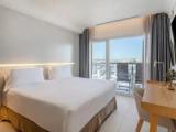 The INNSiDE Premium Double room with harbour view