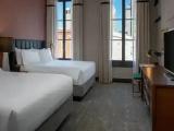 Magazine Quadruple Suite with street view