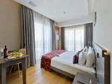 2 Bedrooms Villa
