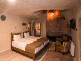Royal Family Cave Suite