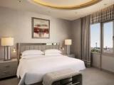 1 Bedroom Executive Double Club lounge access Suite with city view