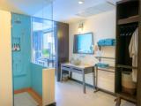 Gold Pool Access Double Suite