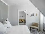 Lifestyle River and Plaza View Double Suite