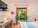 Superior Twin room with view of pine forest