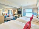 Deluxe Quadruple Family Rainbow room