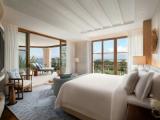 3 Bedrooms Royal Penthouse Suite with balcony and seafront