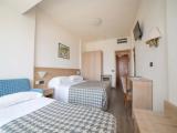 Terrace Twin room with sea view