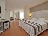 Family Quadruple room with terrace with garden view