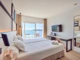 Twin room with sea view