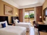 Classic Plus Triple room with city view