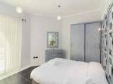 2 Bedrooms Quadruple Apartment