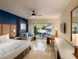 Premium Double Junior Suite with pool view