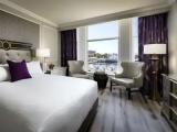 Fairmont Gold Deluxe Double room with city view