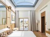 Skylight with Outdoor Hot Tub Double Suite