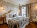 Sansovino Double Suite with lagoon view