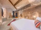 Design Cave Double Suite