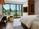 Double room with partial ocean view
