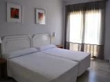 3 Bedrooms Apartment