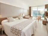 Double room with balcony and with pool view