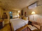 Deluxe Cave Double room