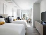 Quadruple room with city view