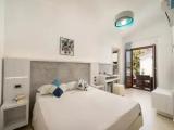 Comfort Double room with balcony and with partial sea view