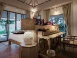 Dahlia Double Pool Villa Beachfront
