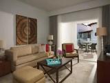Preferred Club Double Suite with tropical view
