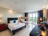 Deluxe Quadruple Family room
