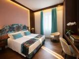 Superior Double room with balcony and with partial sea view