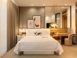 1 Bedroom Royal Tower Club Double Suite with balcony