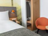 Standard Twin room with courtyard view