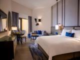 Double room with balcony and with partial sea view