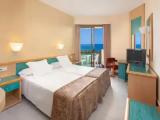 Standard Double room with side sea view