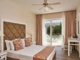 With Sharing Pool Double Junior Suite