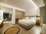 Azure Heated Plunge Pool Double Junior Suite