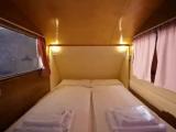 Dübener Ei (Hall No. 2) Double Caravan