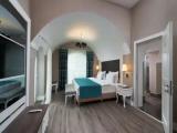 Platinum Sextuple Suite