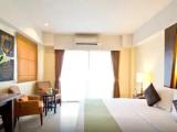 Deluxe Double room with pool view