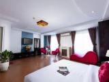 Double Amore Suite
