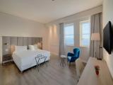 Family Triple room with city view